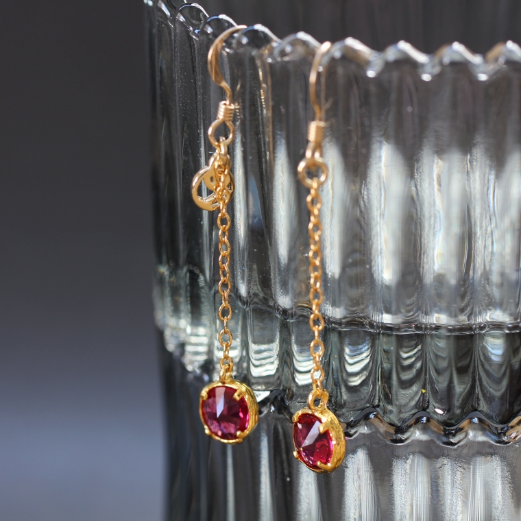 ルイーズのピアス 最新情報 最新情報 ルイーズ・イン・マルホランド・ドライブ